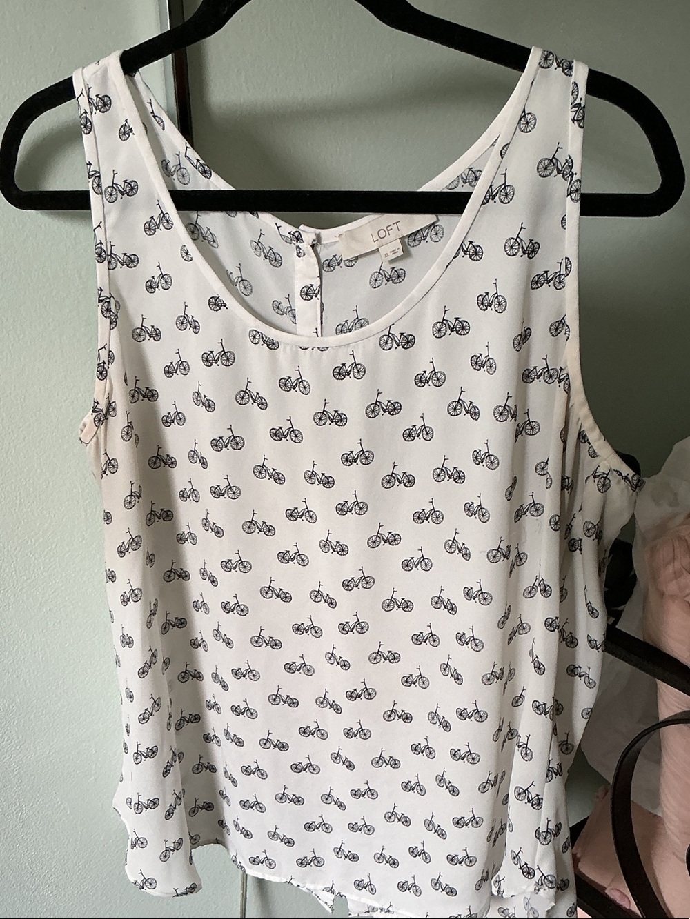 LOFT XL White Sleeveless Tank with Bicycle Print
